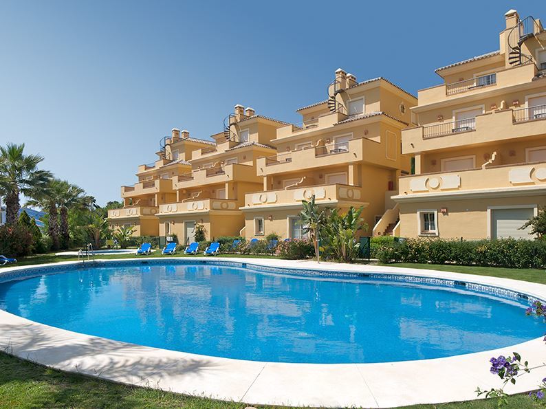 Apartamentos Vista Real Alcaidesa Exteriör bild