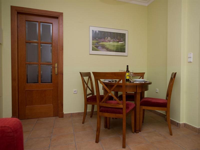 Apartamentos Vista Real Alcaidesa Exteriör bild
