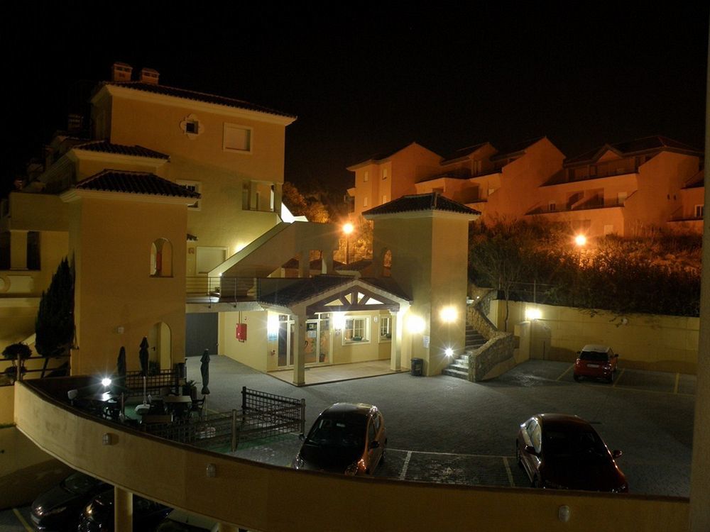 Apartamentos Vista Real Alcaidesa Exteriör bild