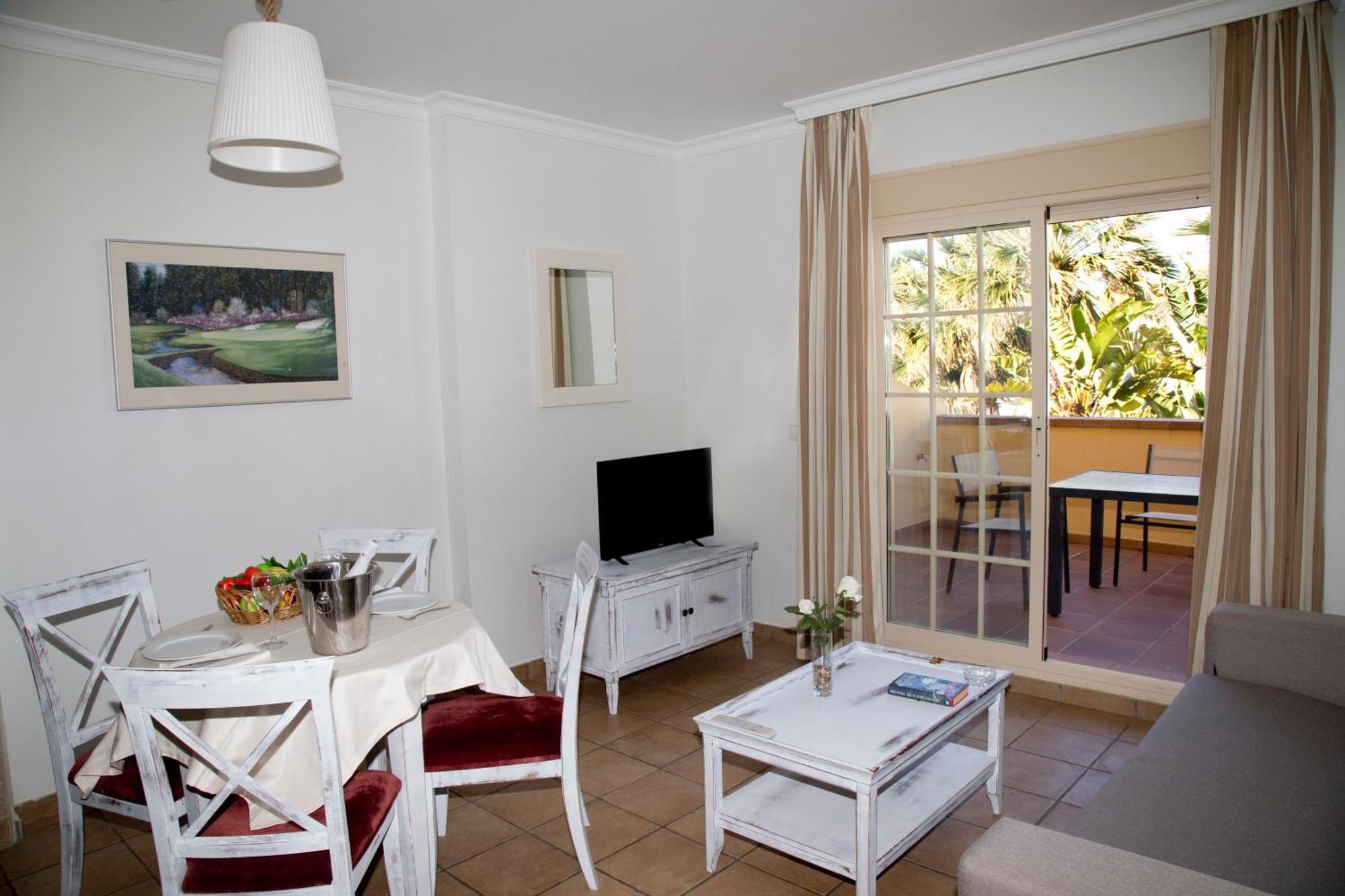 Apartamentos Vista Real Alcaidesa Exteriör bild